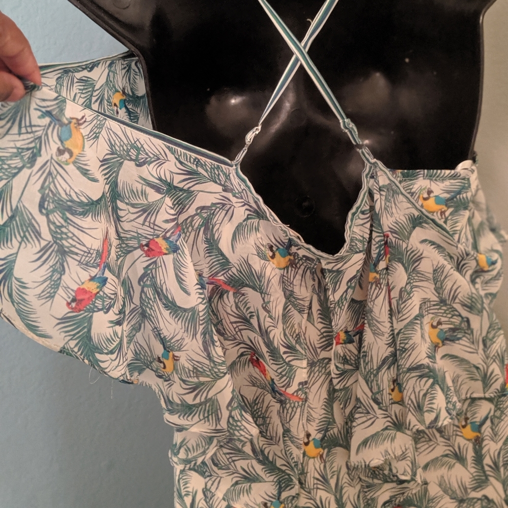 Dress - Picture 4 of 4